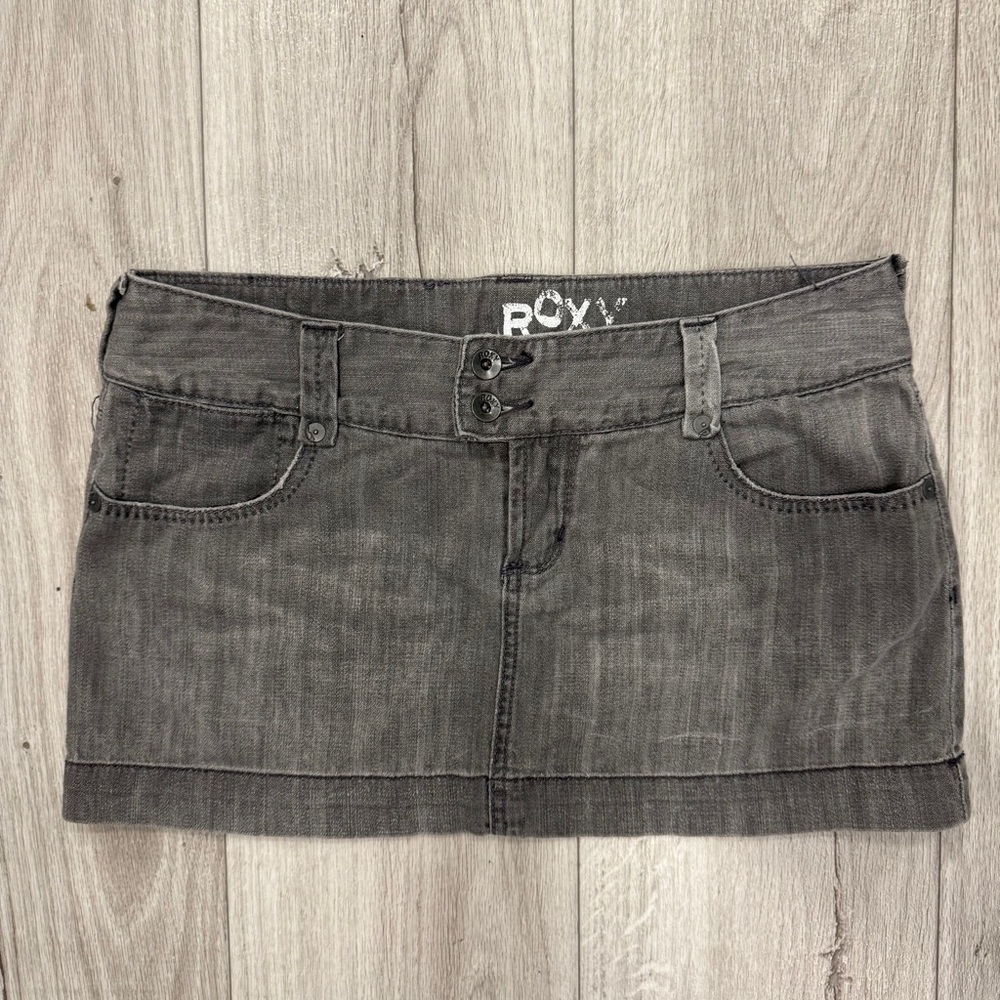 Roxy Gray Mini Skirt Casual hot Summer days & Nights Out